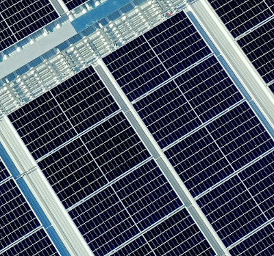 Imagen de paneles fotovoltaicos de película delgada (Thin-film)